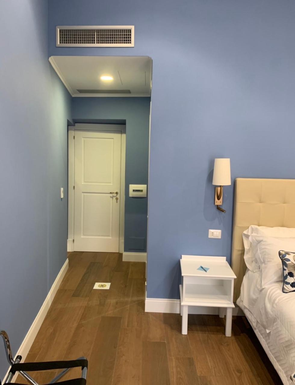 Suite Cuorenapoletano Naples Exterior photo