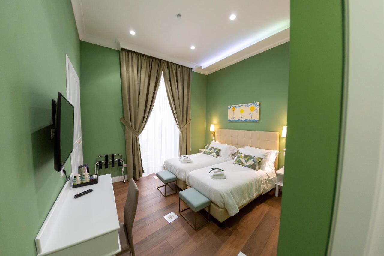 Suite Cuorenapoletano Naples Exterior photo