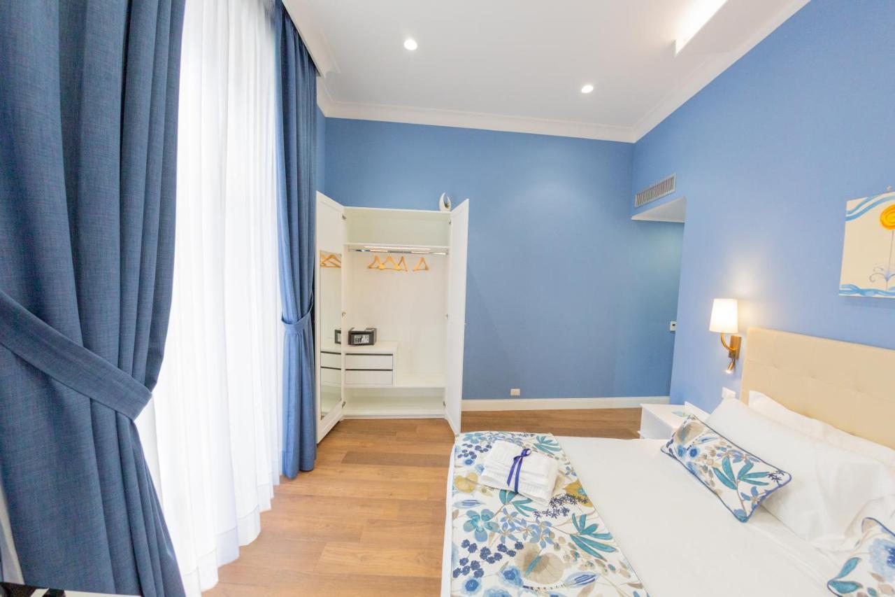 Suite Cuorenapoletano Naples Exterior photo